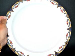 LIMOGES, W. GUERIN & Cie, Plat rond en porcelaine 1900