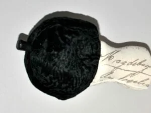 Chapeau Cloche VINTAGE en Astrakan