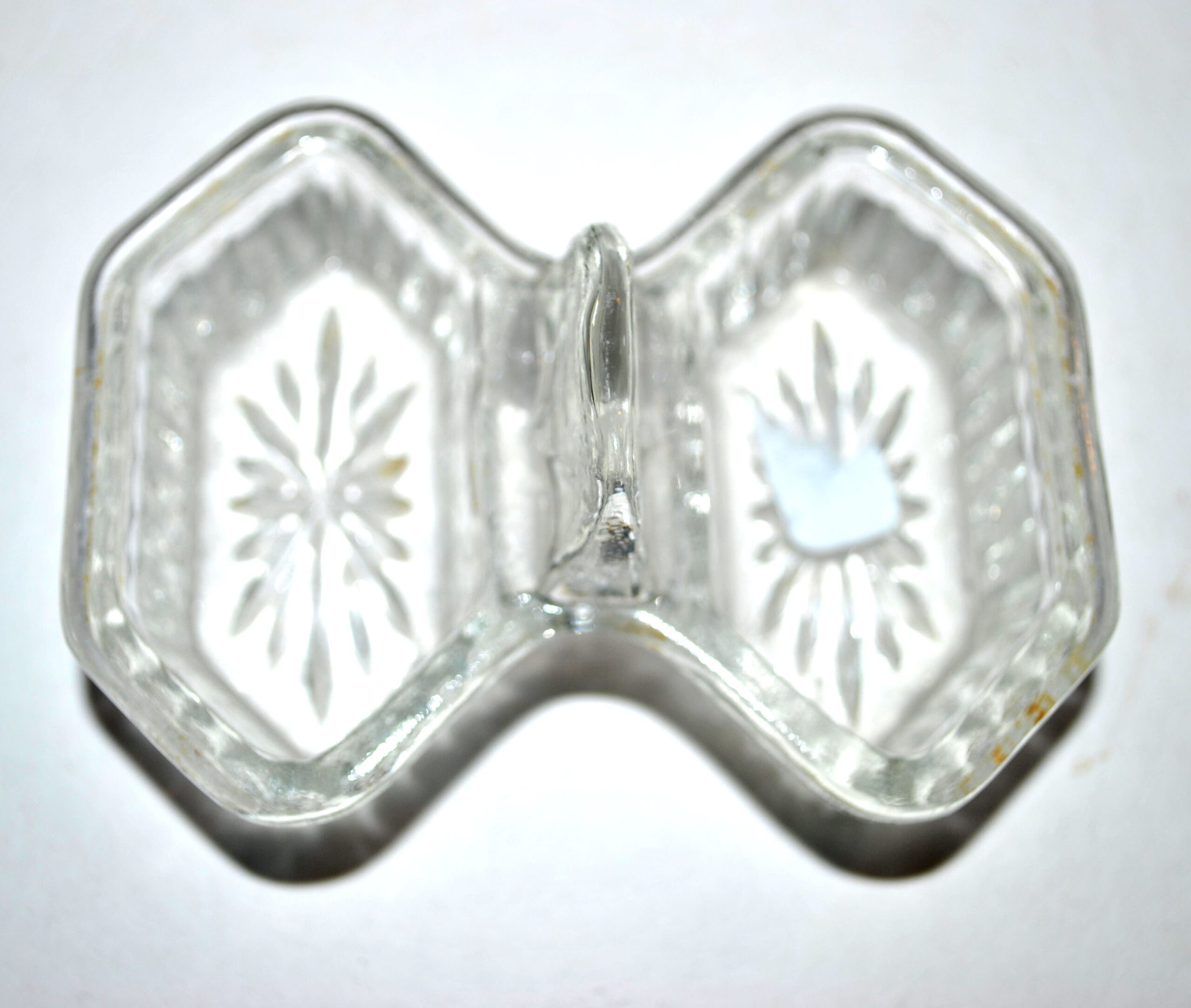 VTF VERRERIE TROIS-FONTAINE Salière double en verre pressé-moulé
