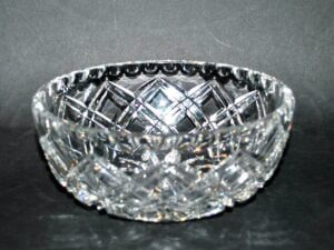 SAINT-LOUIS Coupe Saladier en cristal taillé