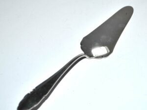 WMF Pelle à tarte VINTAGE en métal argenté
