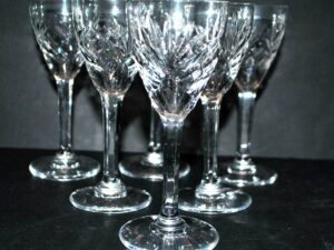 SAINT-LOUIS Lot de 6 Verres à liqueur Chantilly en cristal signé H11.5cm