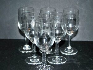 PORTIEUX, Série de 6 verres à liqueur en verre gravé à l'acide - Décor Ferdinand 1900-1910