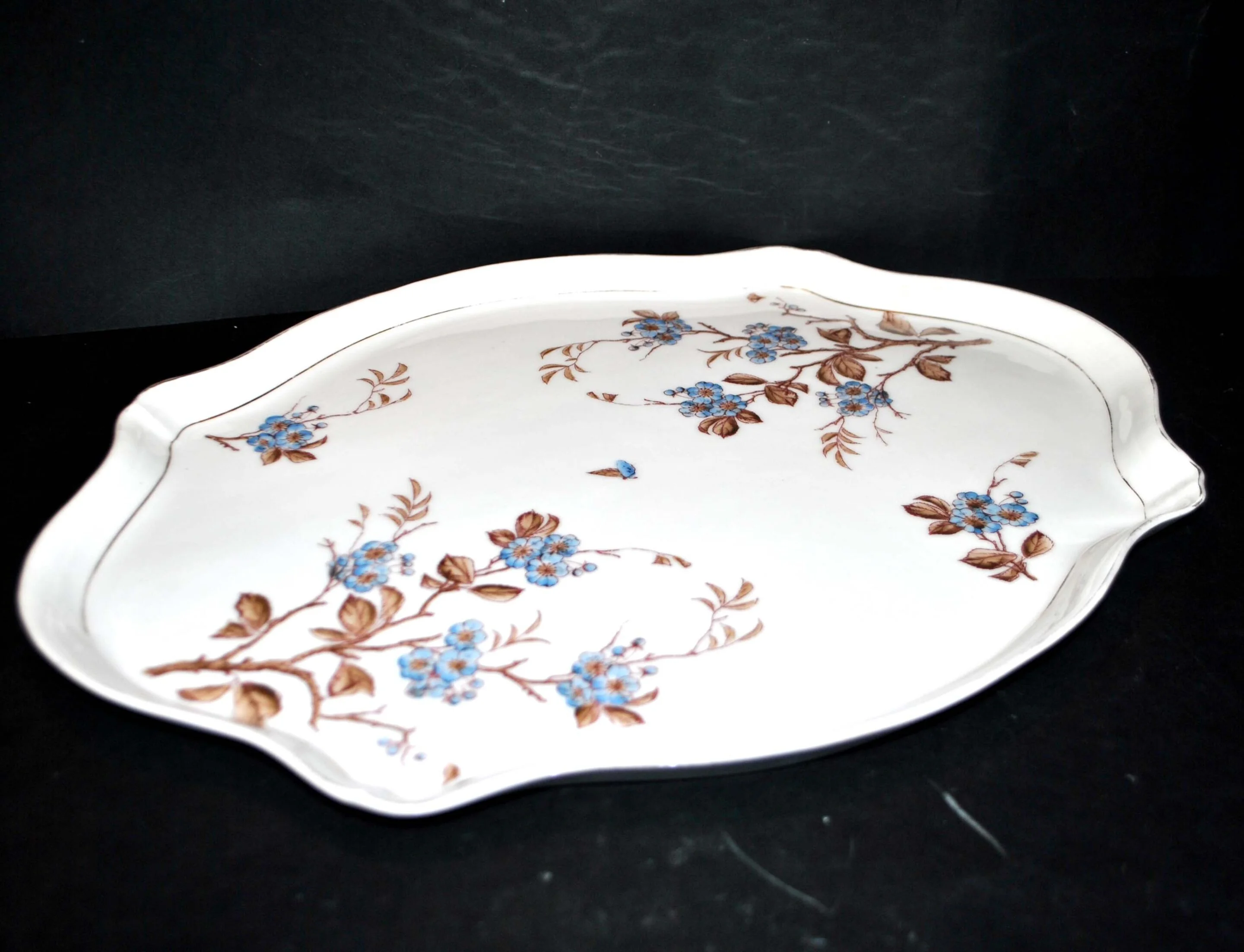Plateau ancien "Sakura" en porcelaine peinte Fleurs de cerisier sépia – Image 2