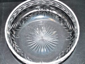 SAINT-LOUIS Coupe Saladier Laurier en cristal taillé 1930