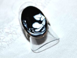 Bague vintage en émaux sur cuivre noir et blanc - taille Ajustable