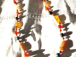 Collier vintage en pierre naturelle Cornaline Agate Corail