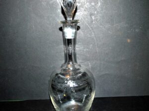 PORTIEUX Carafe ancienne PASTEUR gravé à l'acide Décor Empire Nœuds ruban