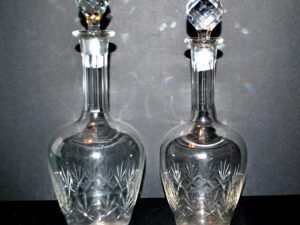 Lot de 2 Carafes anciennes en cristal taillé étoiles BISTROT 1900