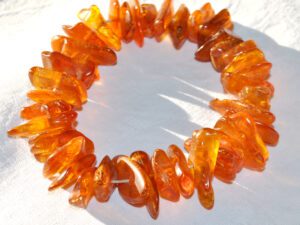 Bracelet VINTAGE en Ambre véritable 40 perles - diamètre 8cm