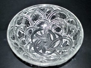 René LALIQUE Coupe ART DECO frise d'oiseaux modèle PINSONS de 1933 - fêle