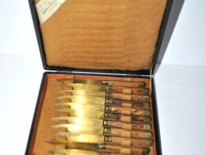 Set 12 Couteaux fromage vintage doré laiton et bois 1950 Coutelier Martin