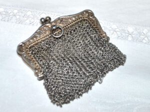 Porte-monnaie Réticule fleuri Louis XV en ARGENT MASSIF maille Porte-Louis