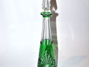 SAINT-LOUIS Carafe MOSELLE en cristal doublé Overlay vert taille 9408 - H32cm