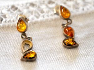 Boucles d'oreilles percé AMBRE en Argent 925 - forme gouttes