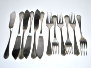CHRISTOFLE Lot 12 Couvert poisson SPATOURS 6 fourchette + 6 couteau contour