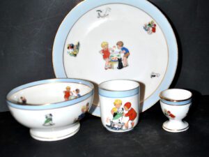 LIMOGES vaisselle d'enfant Assiette bol coquetier gobelet Porcelaine vintage 1950