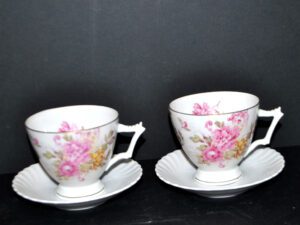 Lot 2 Tasses fleuries Pivoine en porcelaine allemande AK KAISER Germany