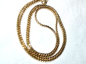 Collier long chaîne maille haricot - Sautoir doré vintage 76 cm