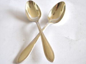 Lot 2 Cuillères à café en argenterie filet orfèvre JA 13.5cm