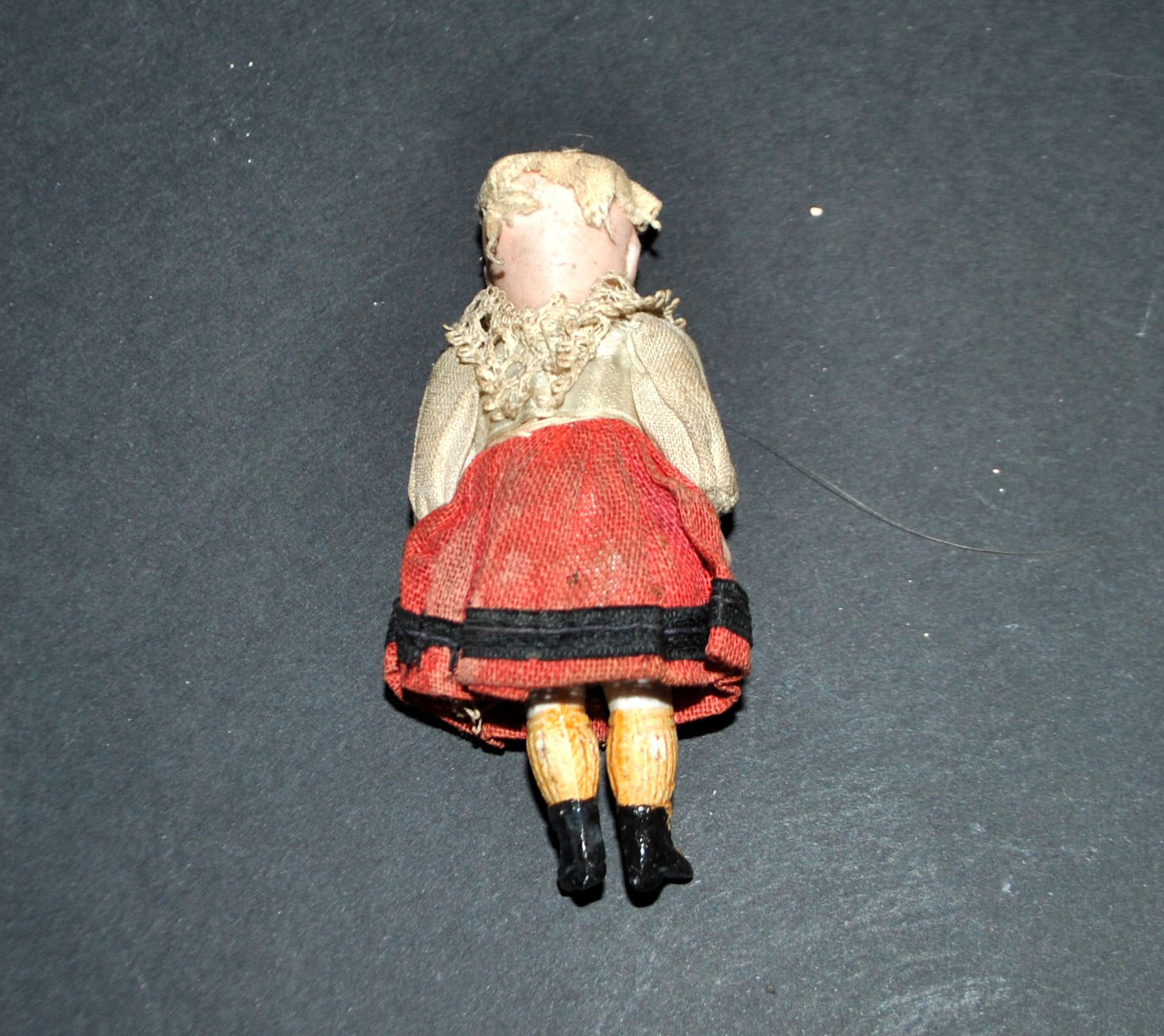 Poupée miniature mignonnette porcelaine 1900 - Antique doll 8cm – Image 5