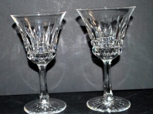 VILLEROY BOCH Lot 2 verres à vin Cristal taillé modèle Royal Buckingham 14.5cm