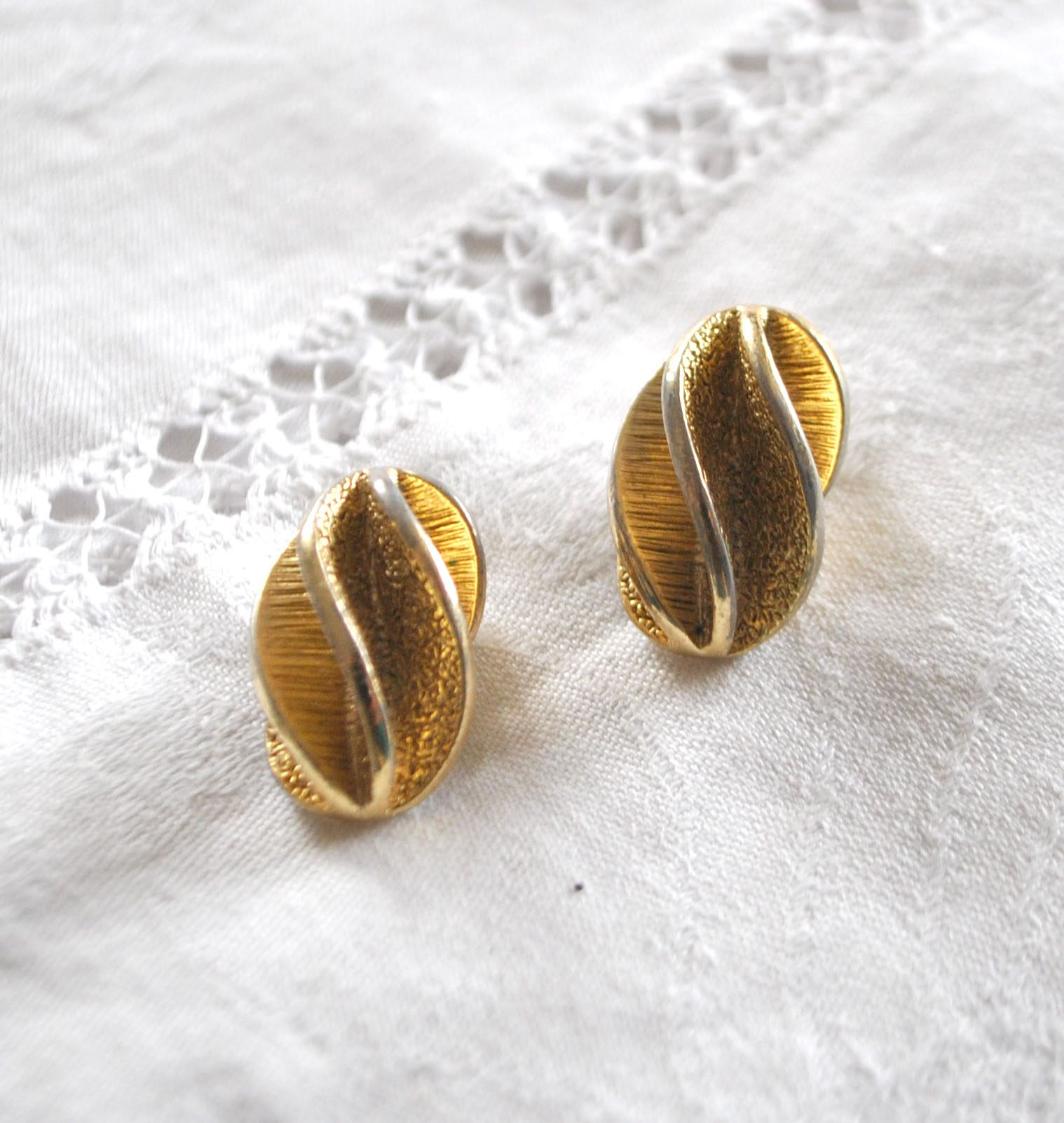 ORENA Boucles d'oreilles à CLIPS spirale Plaqué Or - Bijou vintage doré – Image 6