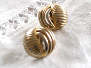 Boucles d'oreilles à CLIPS ronde - Bijou vintage doré