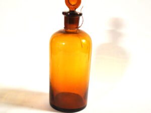 Flacon de pharmacie ancien Bouteille en verre marron Apothicaire