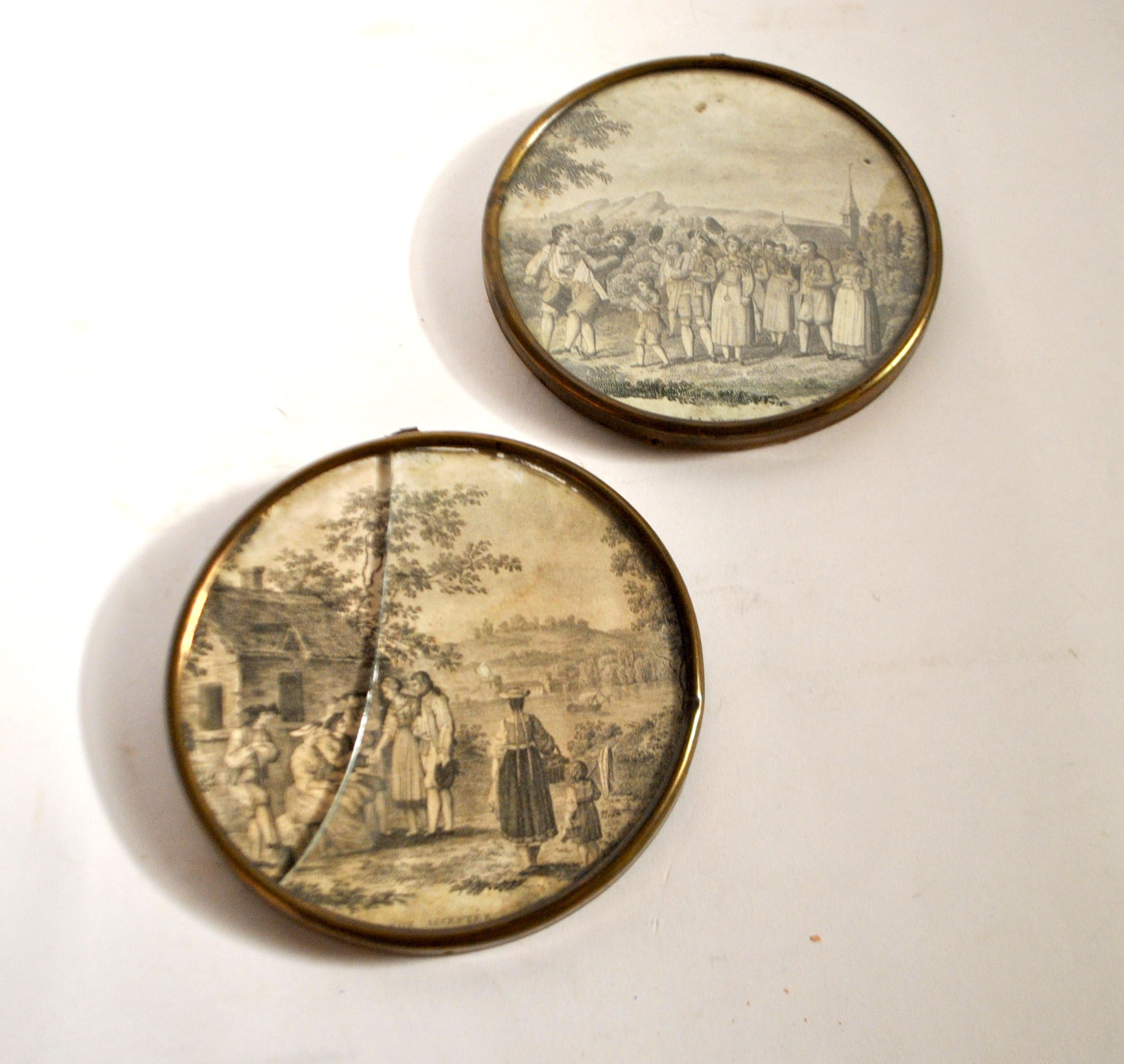 Lot 2 Tableaux médaillons Gravures romantiques Noce Mariage 1850 – Image 2