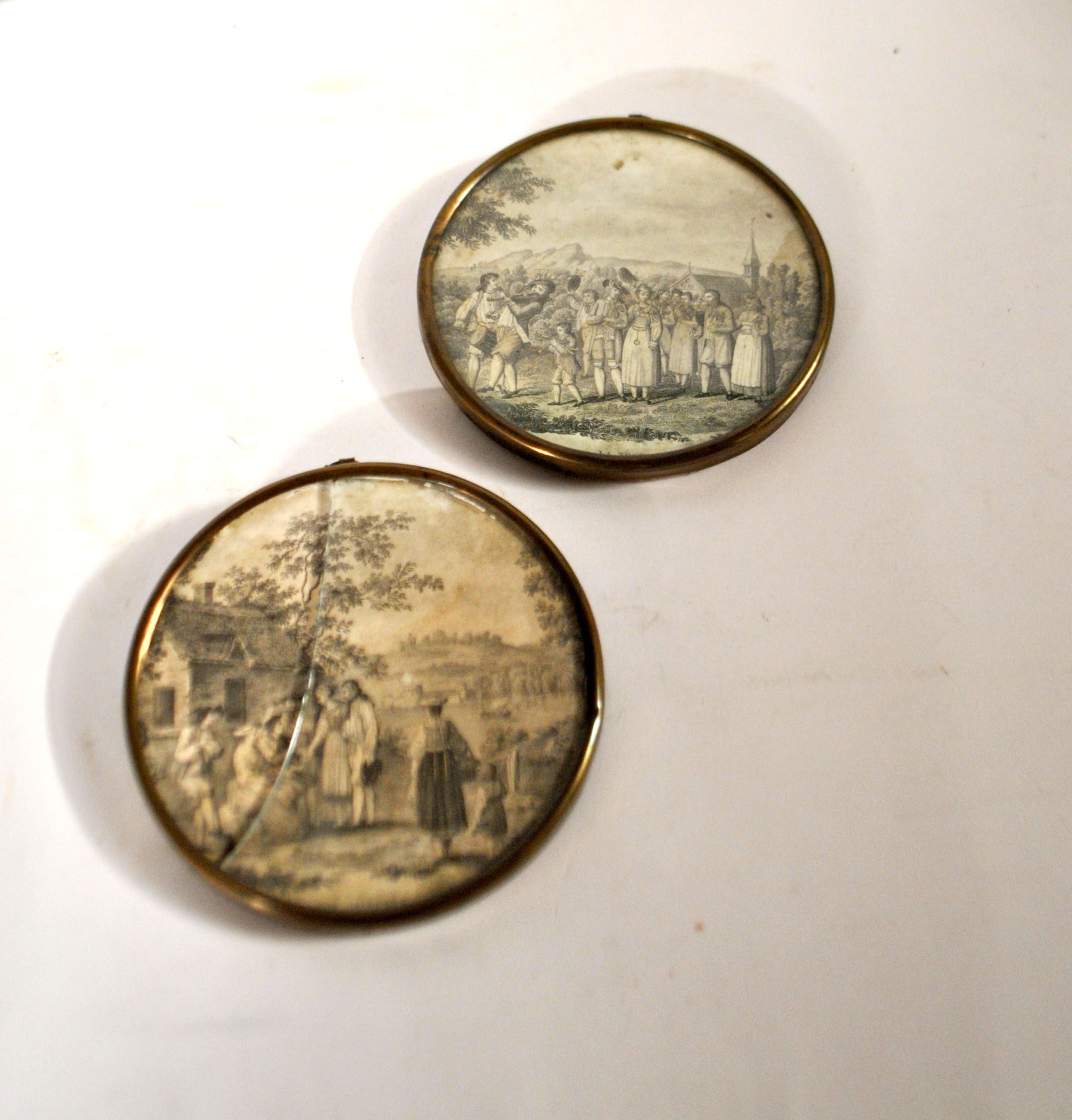 Lot 2 Tableaux médaillons Gravures romantiques Noce Mariage 1850