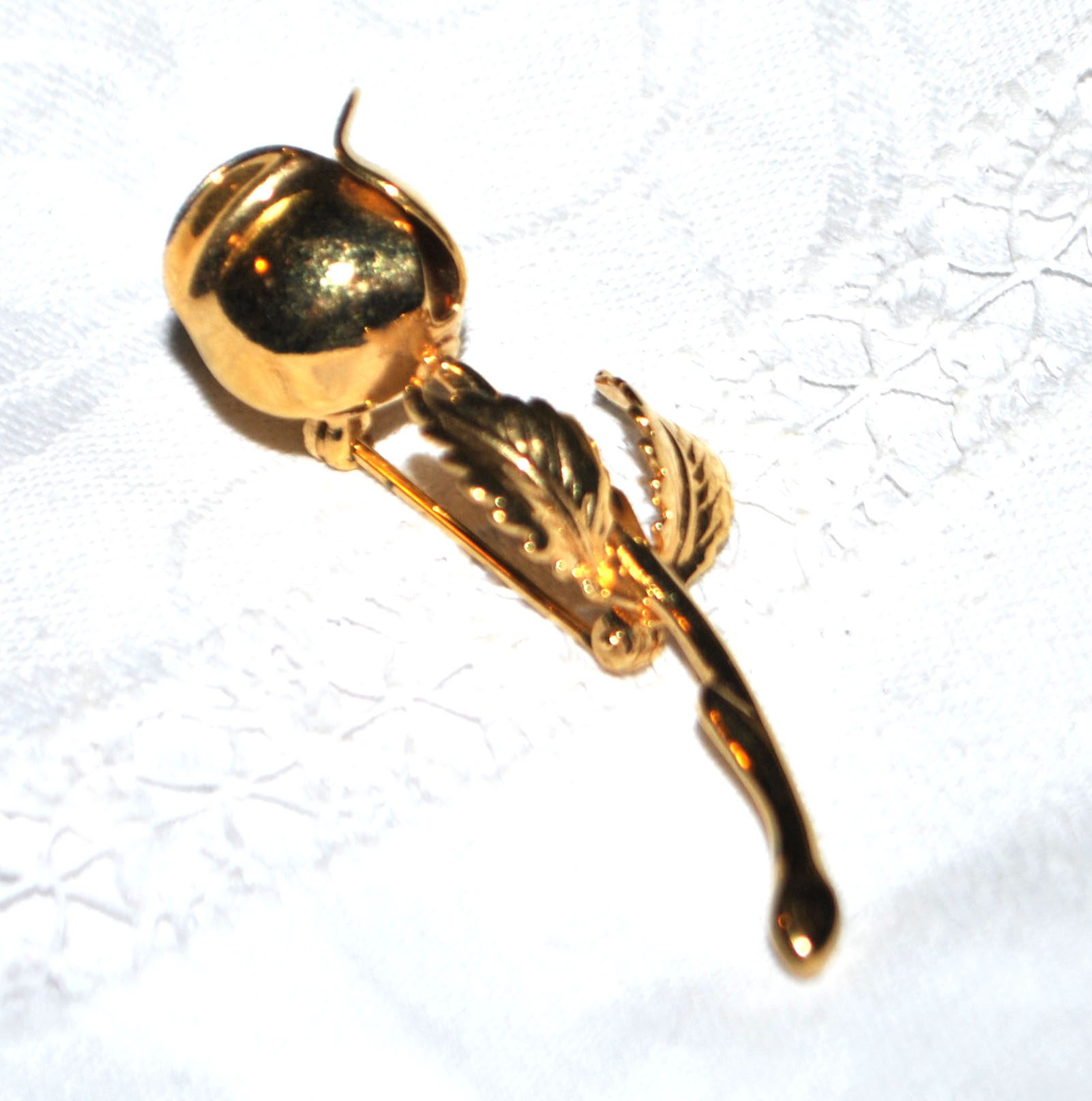 Broche vintage fleur rose en plaqué Or - Bijou signé Monet – Image 4