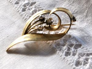 Broche DESIGN moderniste en plaqué Or poinçon A*D Amerikaner Pforzheim