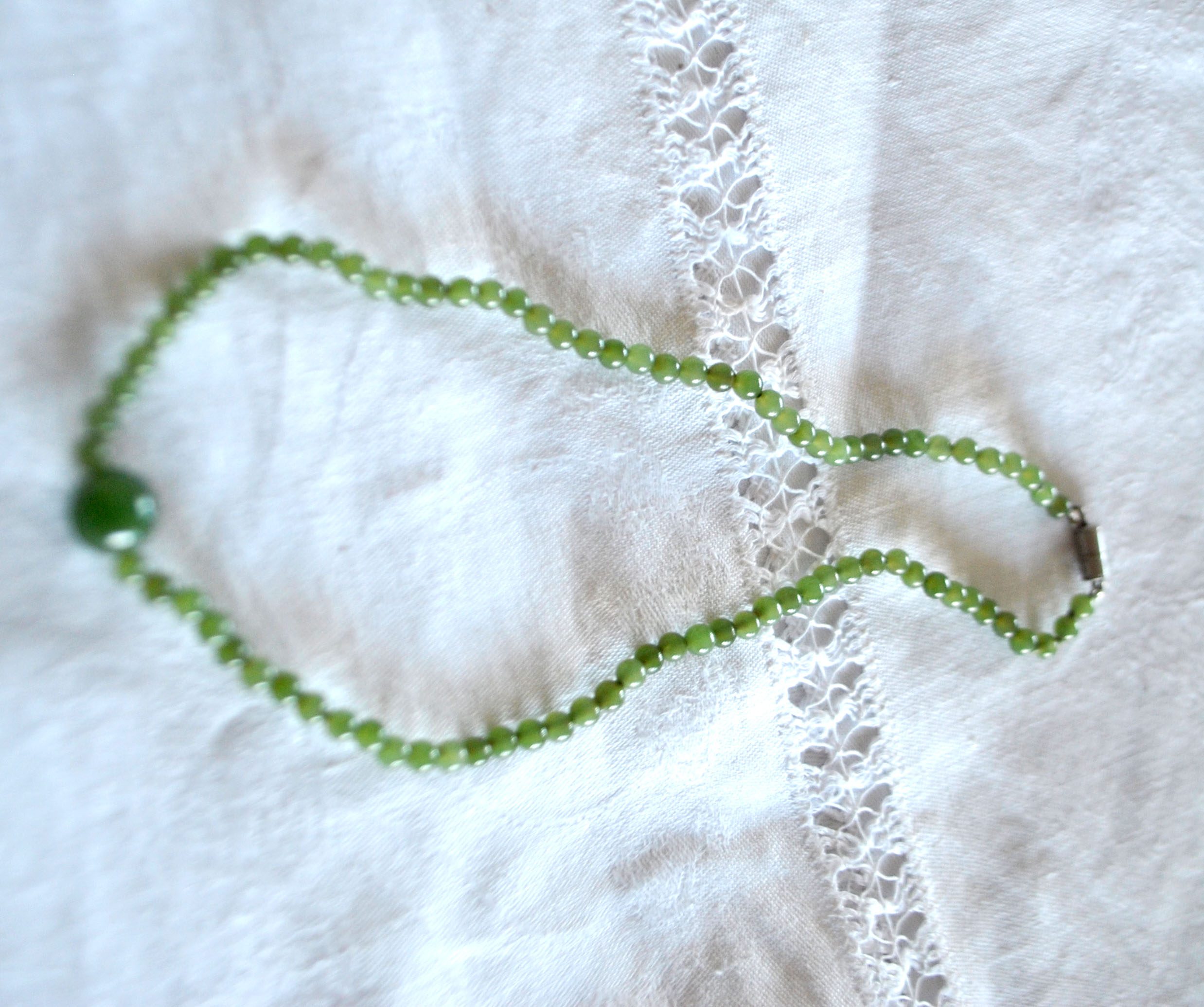 Collier ancien perle en pierre naturelle verte Jade jaspe? 34cm – Image 5