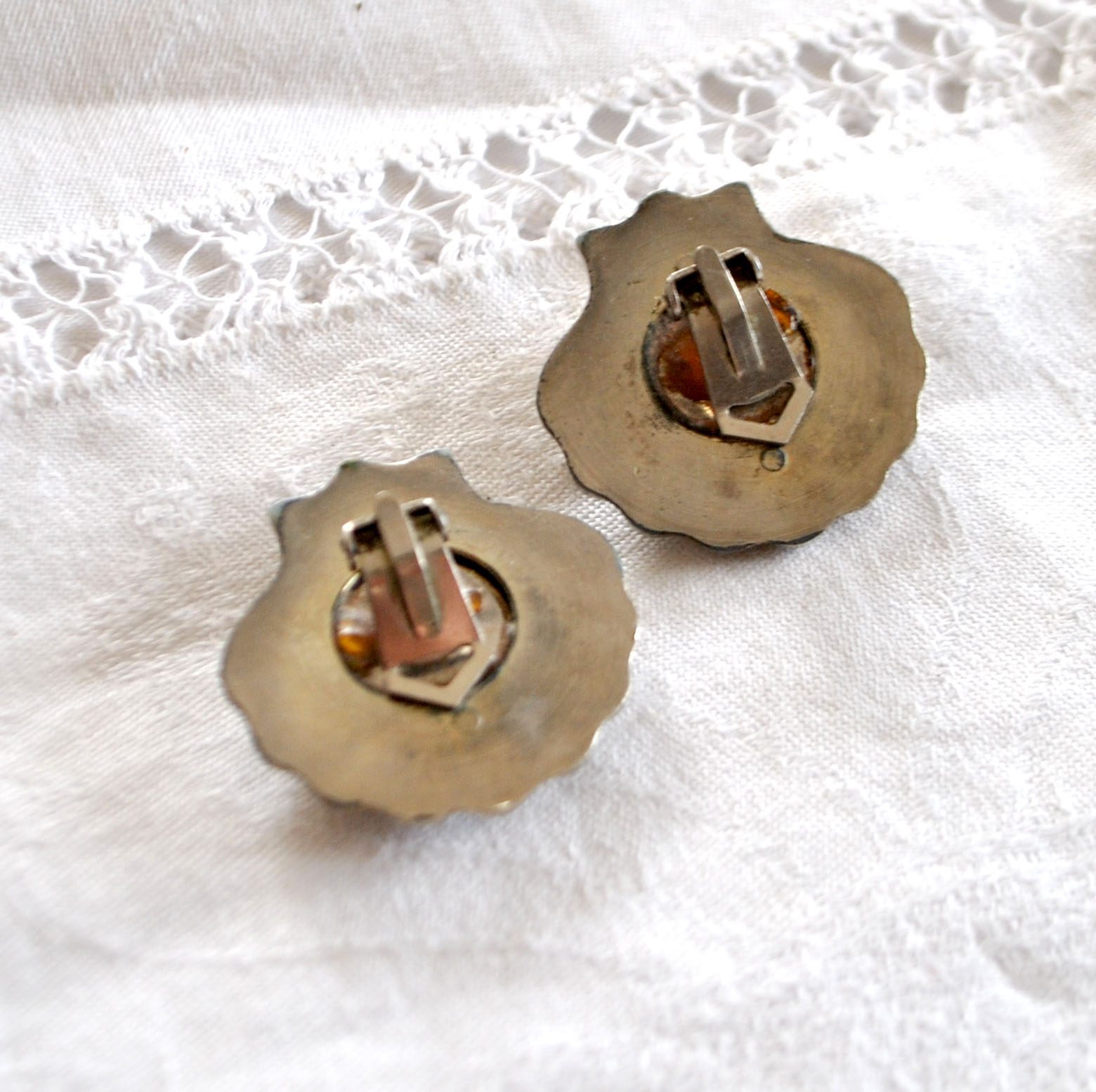 Boucles d'oreilles CLIPS vintage Coquillage argenté 3cm – Image 5
