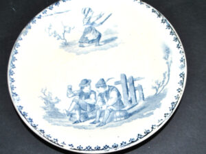 CREIL MONTEREAU Assiette à pain dinette miniature illustrée bleu 12.5cm poupée