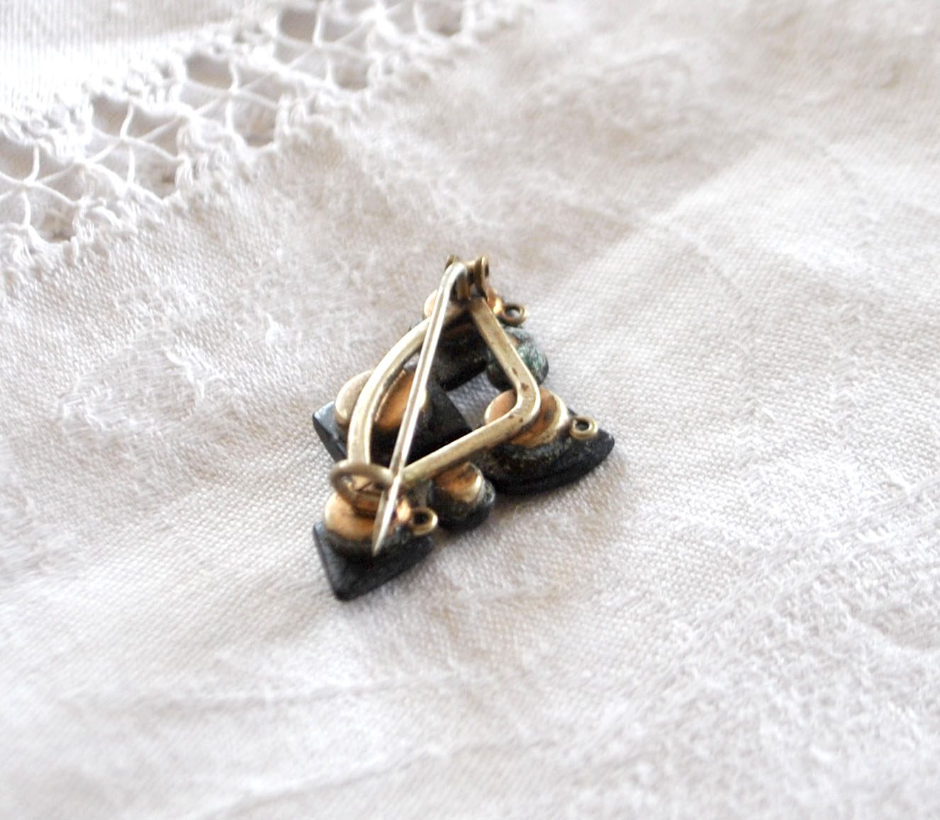Broche ancienne en pierre noir jais - Bijou de deuil 1900 – Image 4