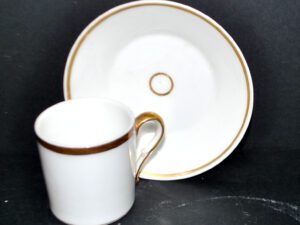 Porcelaine Charles Hebert Rouen - Tasse à café litron ancienne en porcelaine liseré or