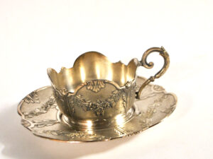 GALLIA Christofle Tasse et sous-tasse Guirlande fleurie