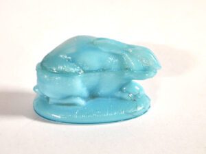 VALLERYSTHAL Boite lièvre lapin de Pâques en opaline bleu 1900