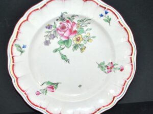 LUNEVILLE Assiette fleurie décor réverbère vieux Strasbourg - faïence signé KG