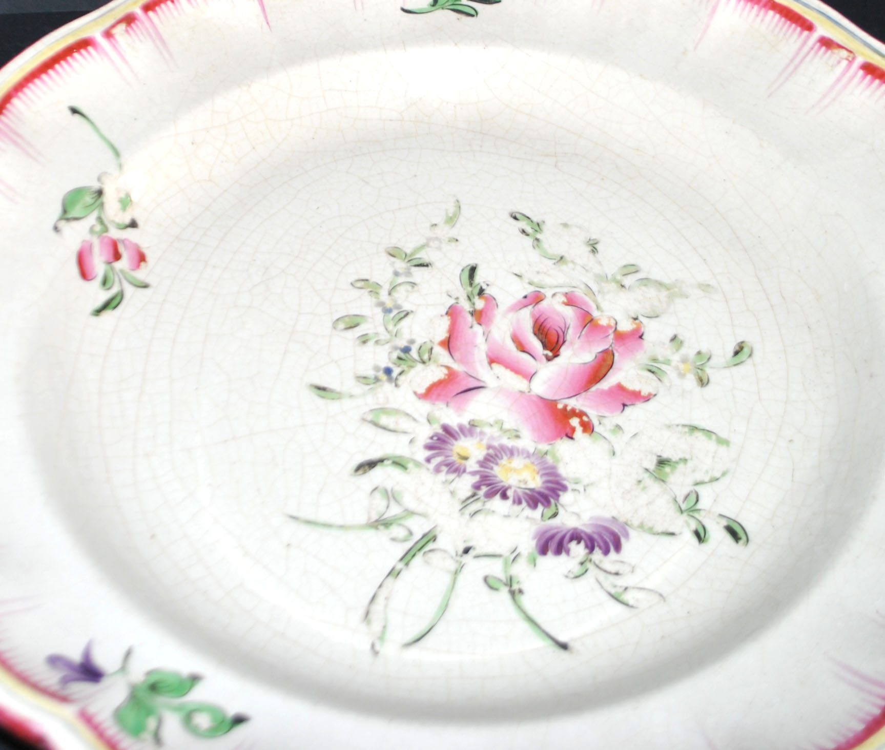 LUNEVILLE Plat fleuri décor réverbère vieux Strasbourg en faïence signé KG – Image 6