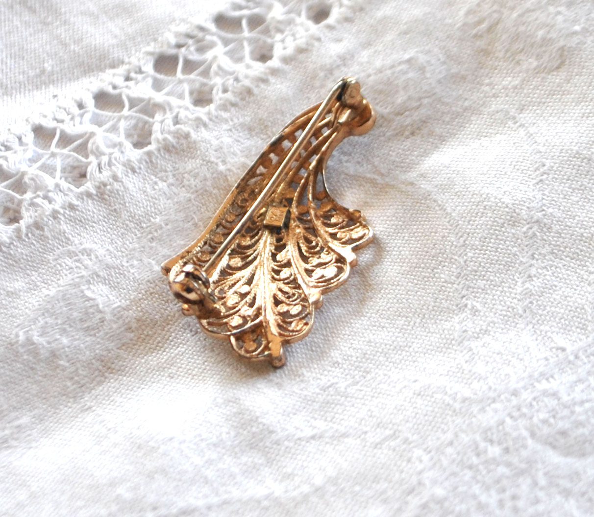 Broche OR sur Argent 835 Vermeil - Corne abondance filigrane marcassite – Image 3