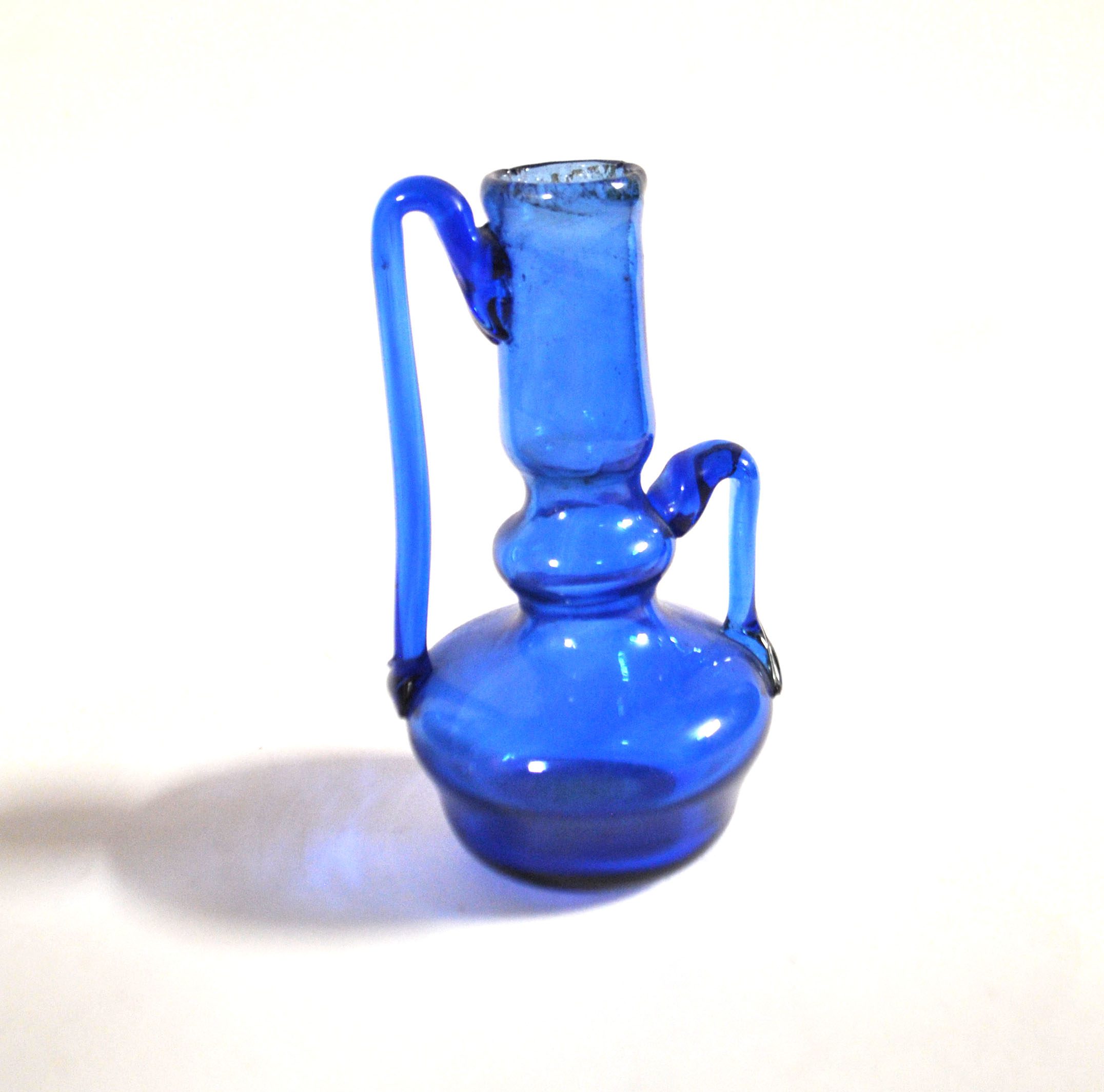 Vase soliflore flacon miniature ancien en verre soufflé bleu ARTISANAT 1900