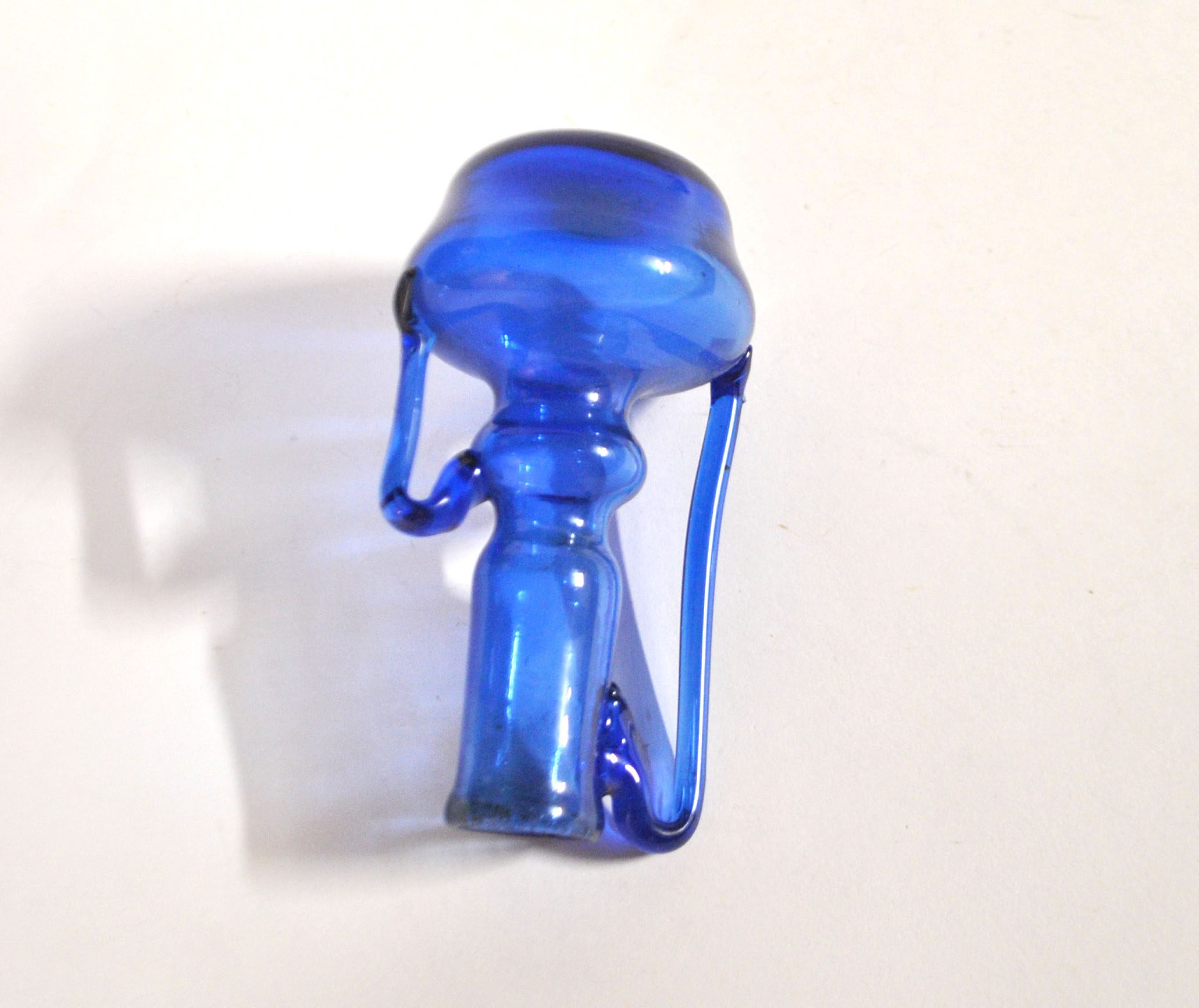 Vase soliflore flacon miniature ancien en verre soufflé bleu ARTISANAT 1900 – Image 2