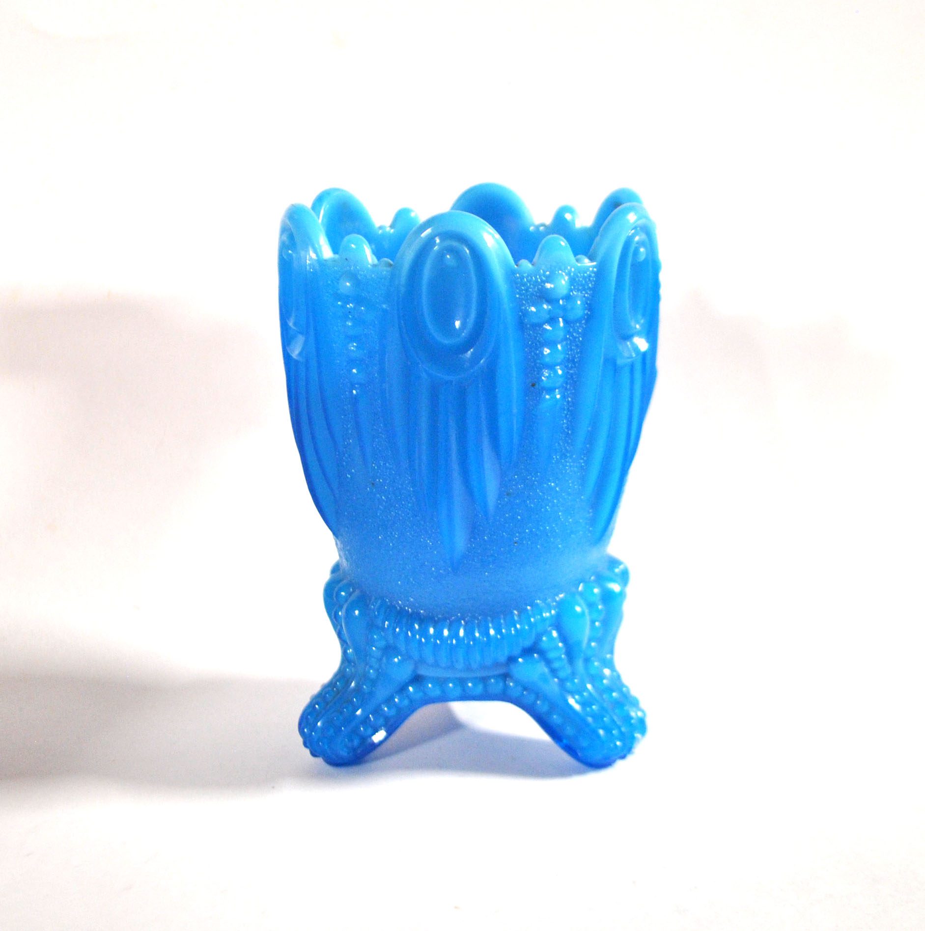PORTIEUX Gobelet photophore en opaline GOTHIQUE en opaline bleu signé - 1910