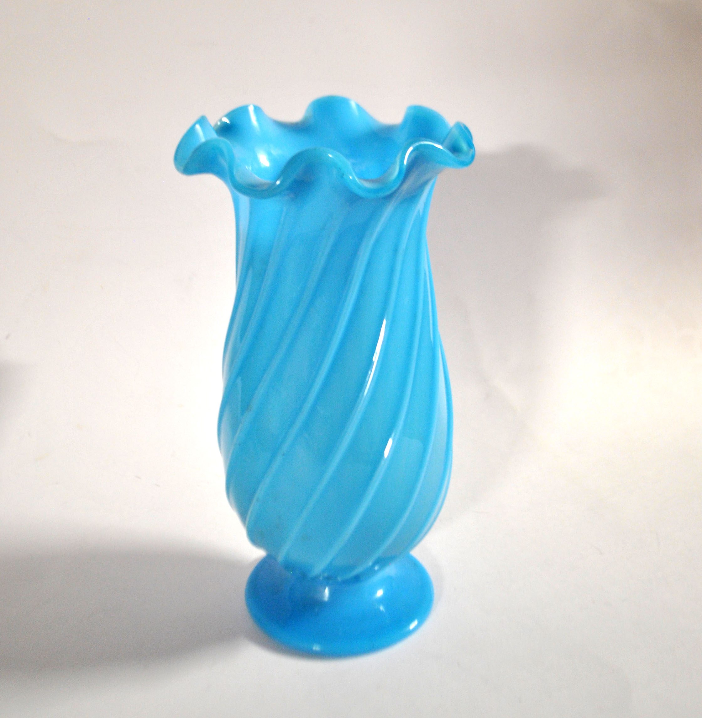 Vallerysthal Vase ancien en opaline soufflé bleu turquoise côtes torses – Image 9