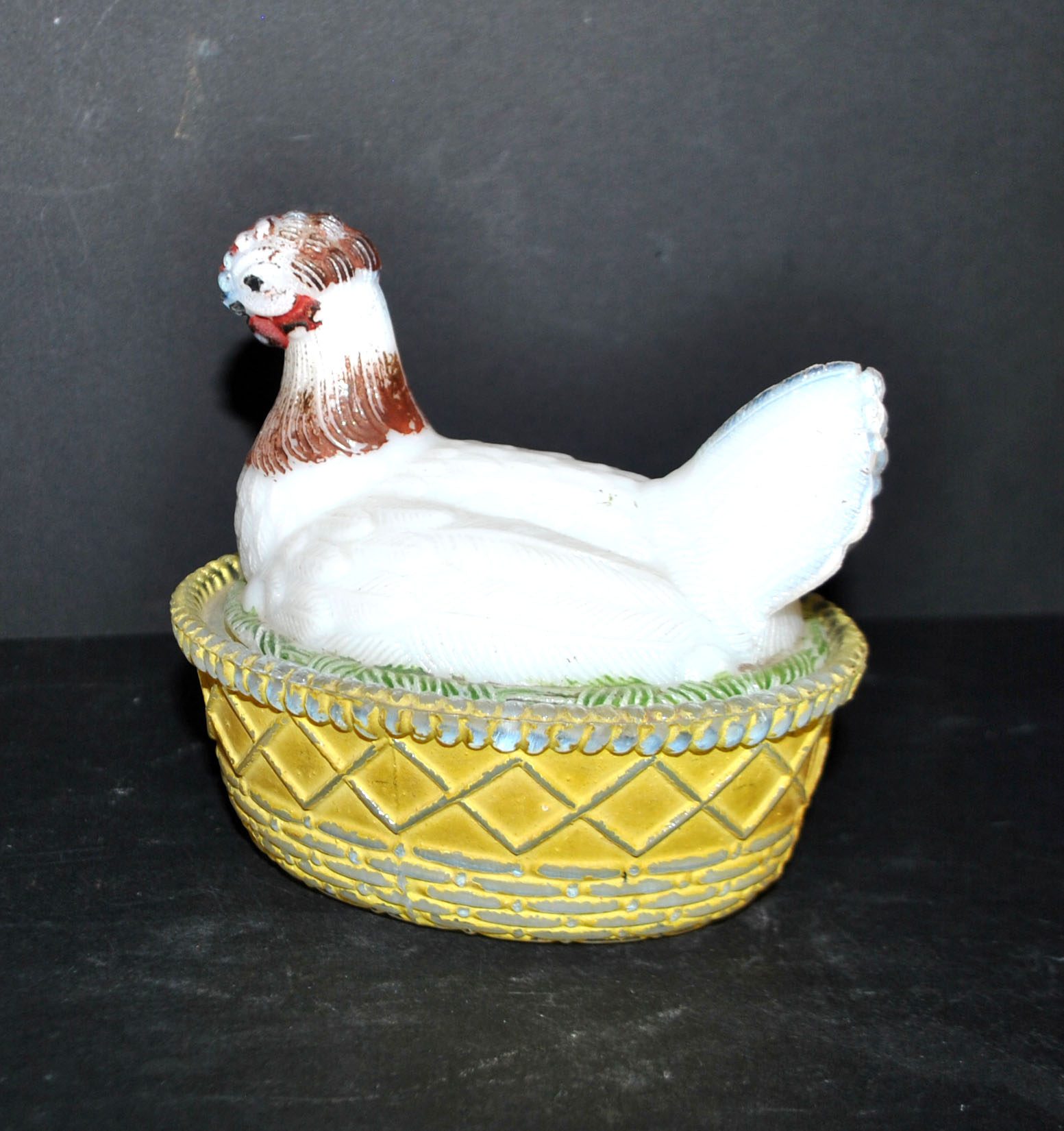 PORTIEUX Boite sucrier bonbonnière POULE en opaline blanche émaillé 1900-1910