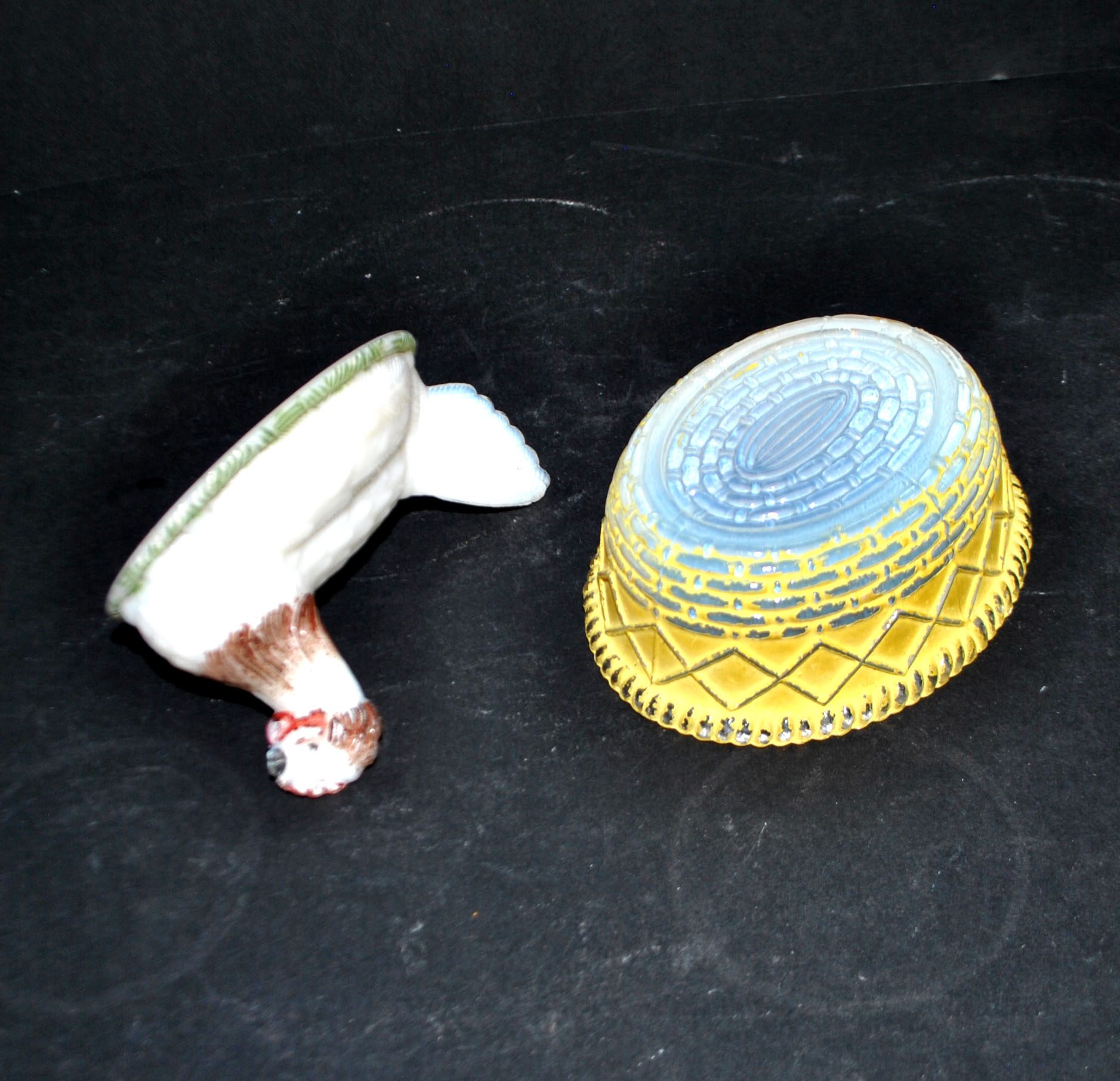 PORTIEUX Boite sucrier bonbonnière POULE en opaline blanche émaillé 1900-1910 – Image 2