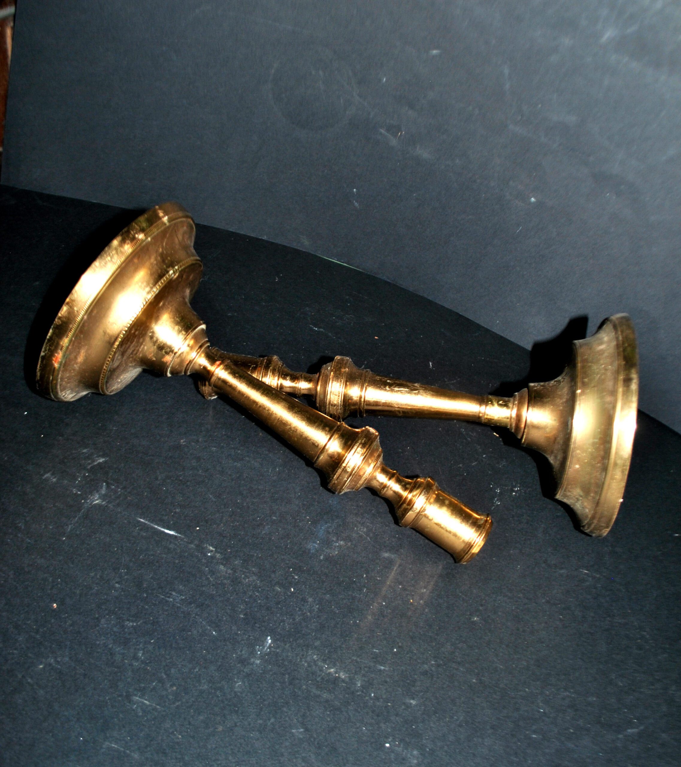 Lot 2 bougeoirs anciens en bronze doré ciselé main - Paire chandelier 18e s. – Image 11
